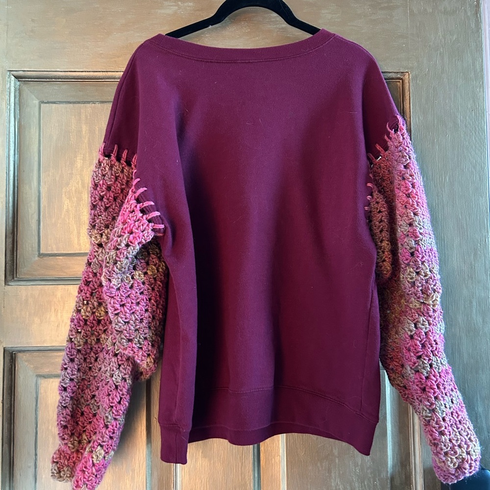 Lion King sweatshirt - Picture 4 of 4